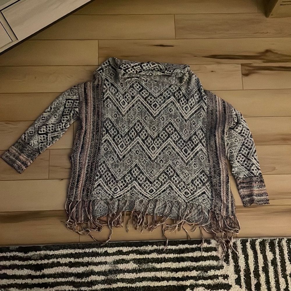 Mossimo Supply Co Sweater Poncho Womens Small Geometric design Boho with Fringe